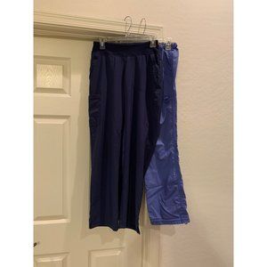 Bundle of (2) size small scrubs. (1) Koi & (1) easy stretch